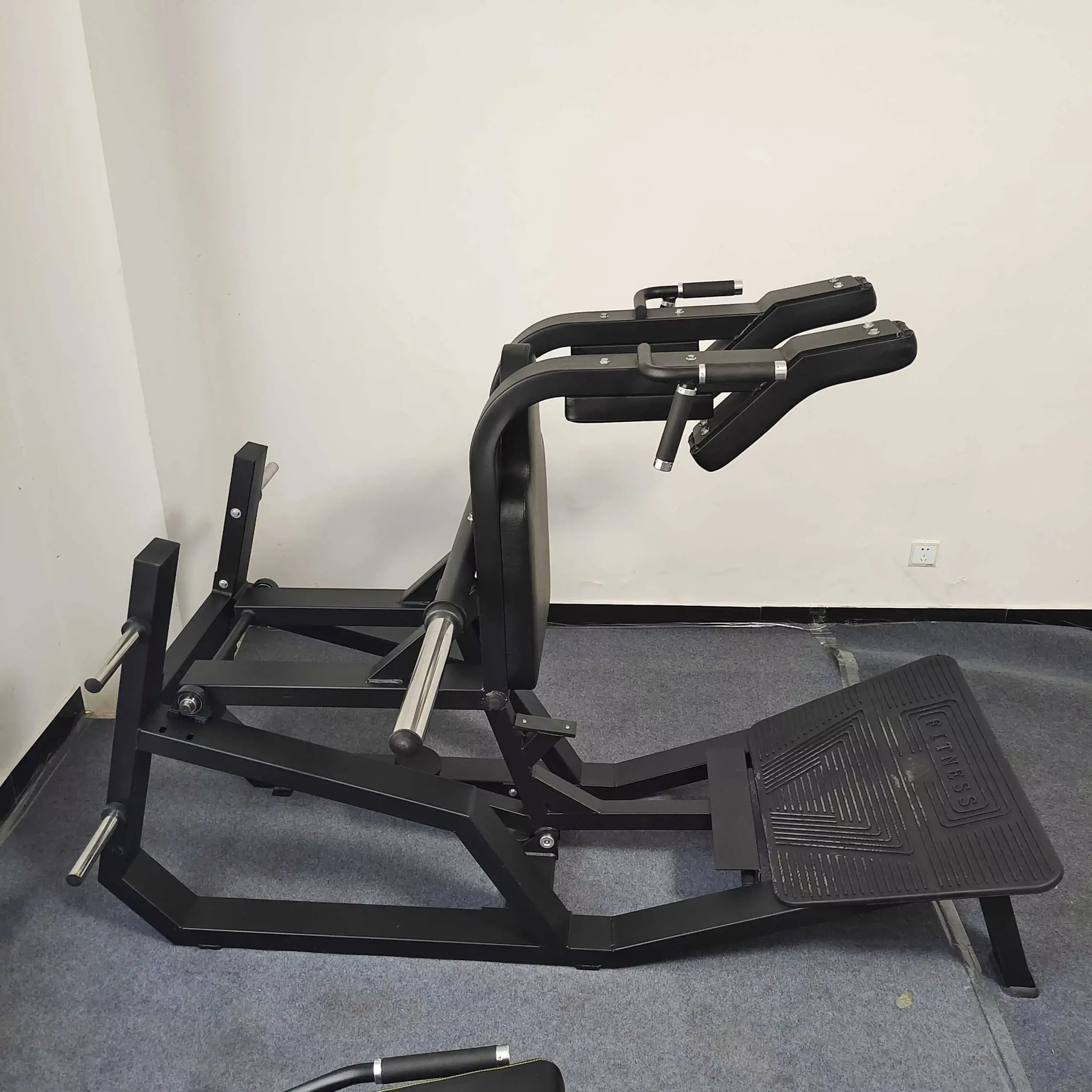 Hack Squat Leg Press Machine